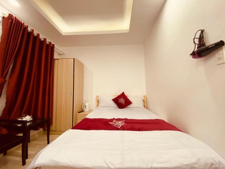 Kieu Trang Hotel Da Lat Exterior photo